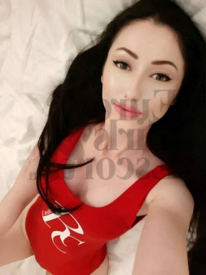 Orelie escort in Forest Park IL